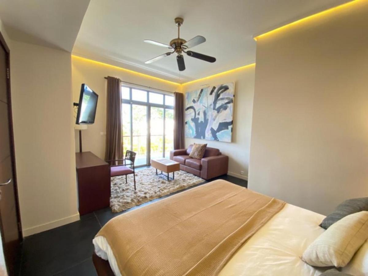 Villa Horizon By Dream Escapes, Beachfront Villa ポワント・オー・カノニエ エクステリア 写真